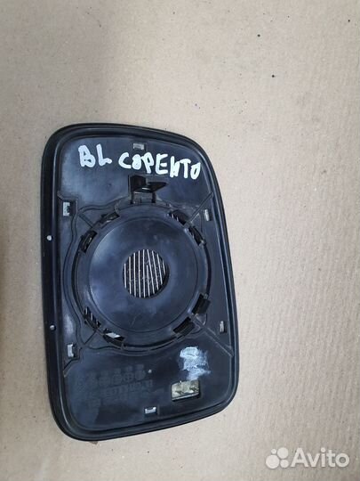 Зеркало правое kia sorento 1 bl