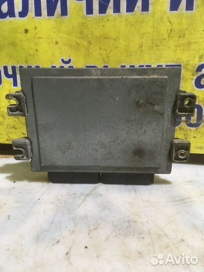 Блок управления двс Renault Sandero
