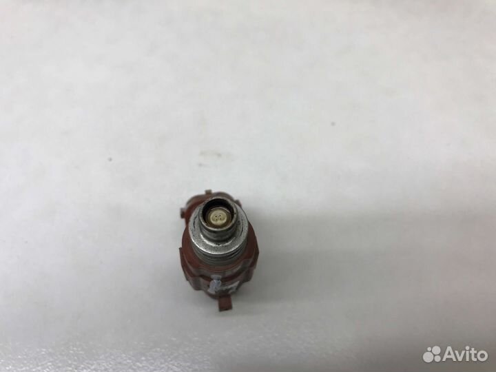 Форсунка бензиновая Nissan Sunny FB15 2000 г.в