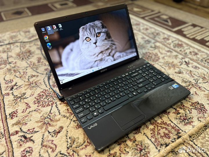 Отличный Ноутбук Sony core i3/4гб/120гб ssd