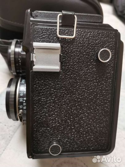 Зеркальный фотоаппарат