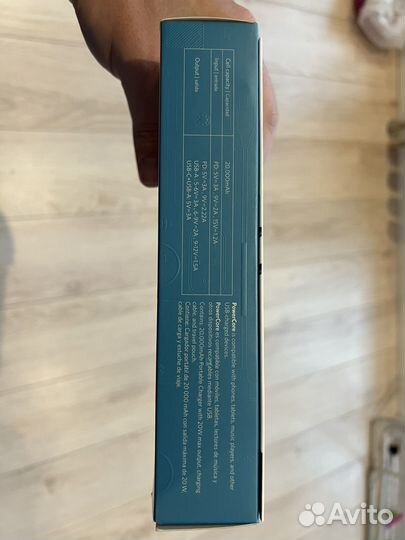 Внешний аккумулятор Anker Power Core III Sense