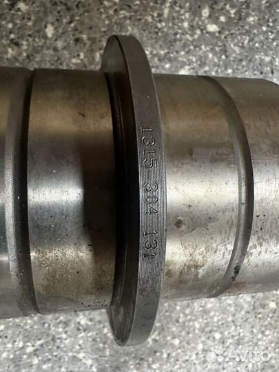 Вал вторичный кпп ZF16 (новый)