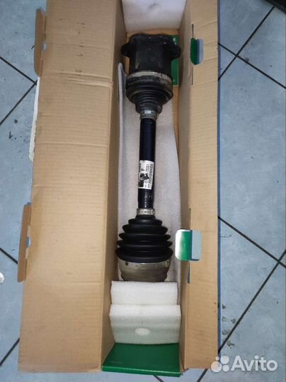 Привод передний всборе Audi A6 С7 3.0 tfsi quattro