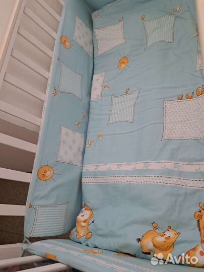 Детская кроватка с поперечным маятником