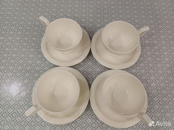 4 Чашки с блюдцем