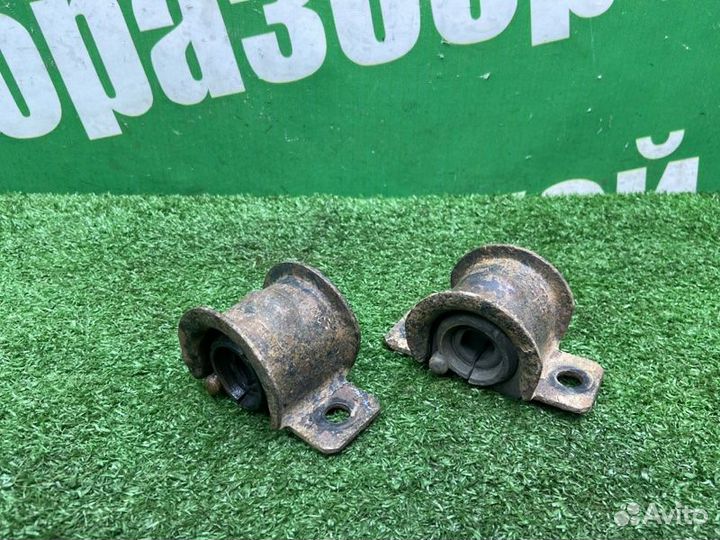 Крепление стабилизатора переднее Ford Focus shda