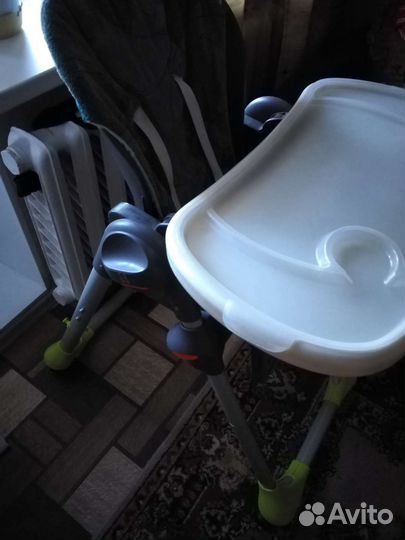Детский стульчик для кормления