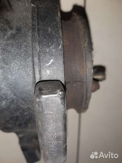 Подушка двигателя от Субару Форестер 2003-2007г.в