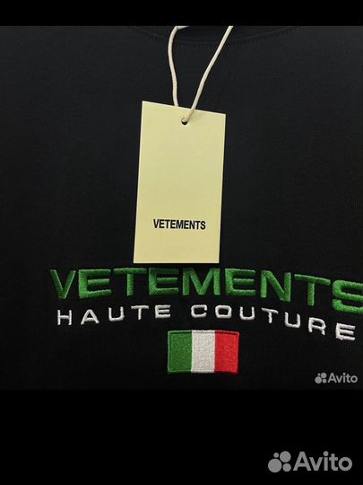 Футболка vetements