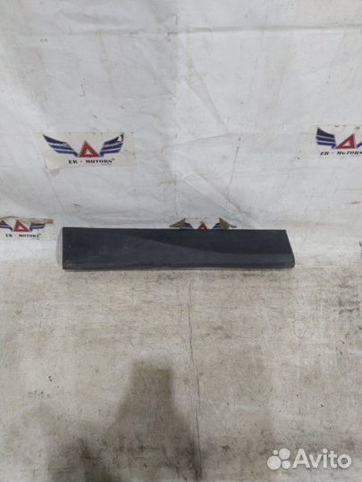 Накладка двери задняя правая Subaru Forester 4 SJ