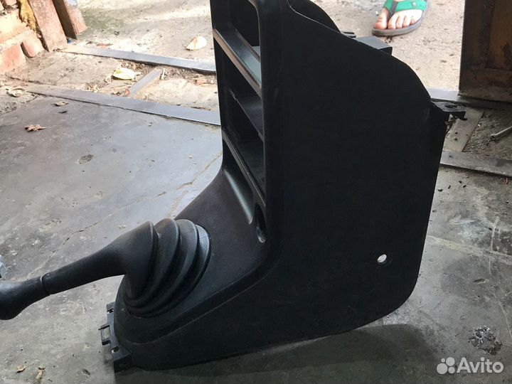 Центральная консоль mazda 121