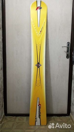 Жесткий сноуборд f2