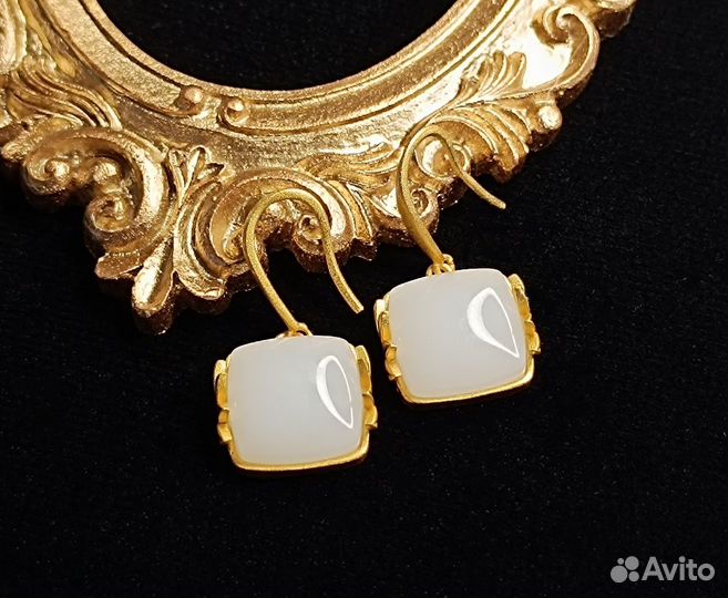 Серьги минималистичного дизайна