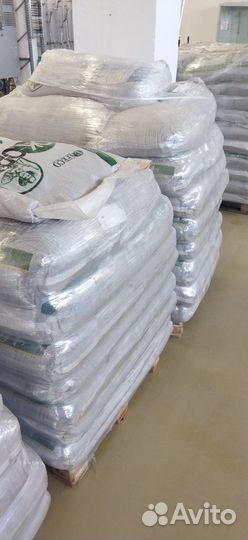 Комбикорм для птиц и животных 