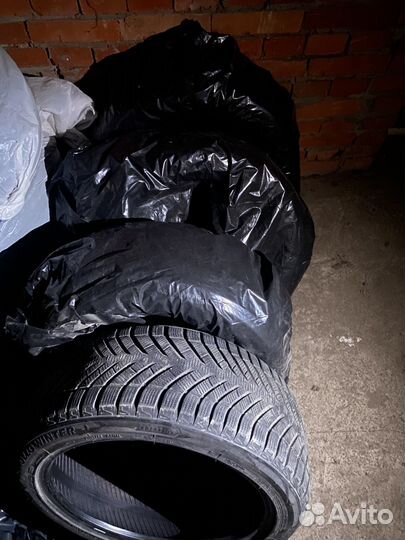 Duraturn Mozzo Winter 225/45 R18