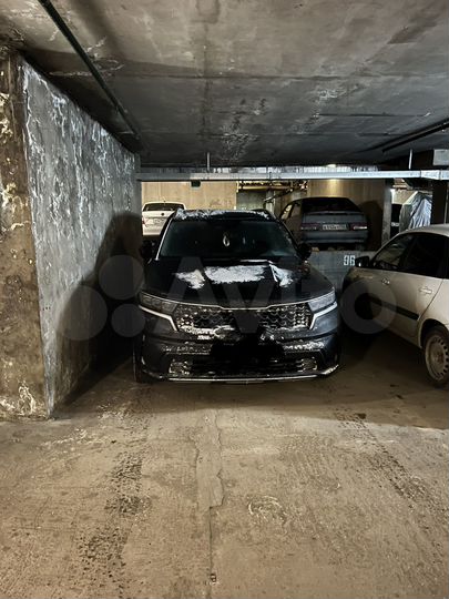 Машиноместо, 13 м²
