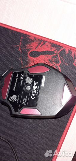 Игровая мышка блади v7 в отличном состоянии