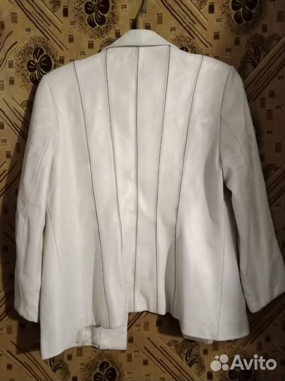 Дамский пиджак