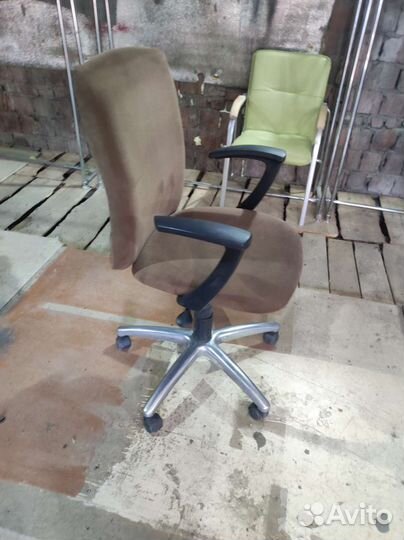 Компьютерное кресло руководителя