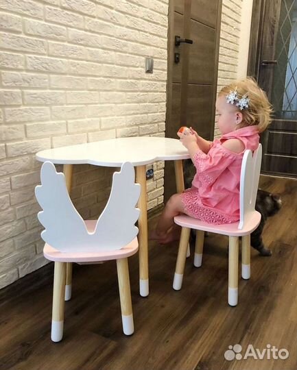 Детский стол и стул