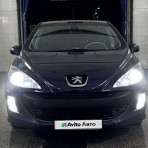 Peugeot 308 1.6 AT, 2008, 180 000 км, с пробегом, цена 630 000 руб.