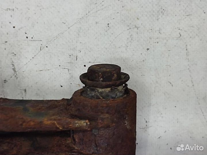 Рычаг задней стойки (лодка) w208 CLK-class 111