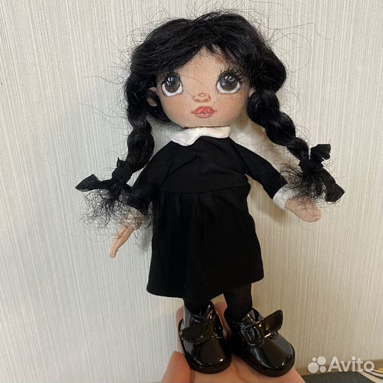 Кукла уэнсдей аддамс