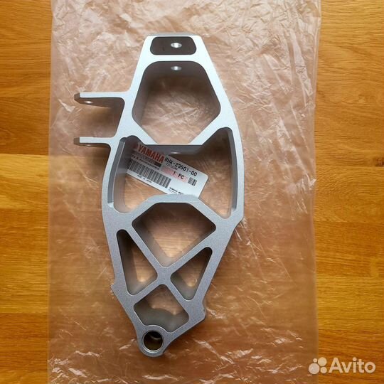 Поворотный кулак снегоходов Yamaha Nitro Нитро