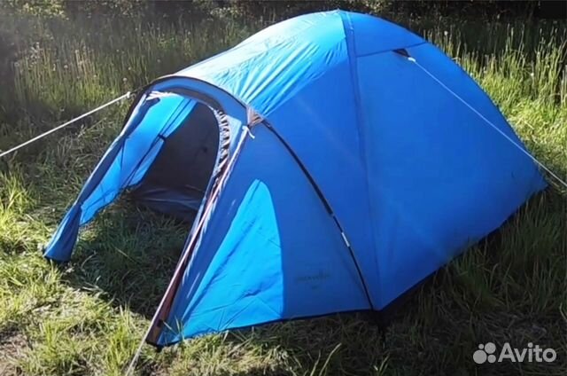 Палатка 3-х местная двухслойная с тамбуром (новая)