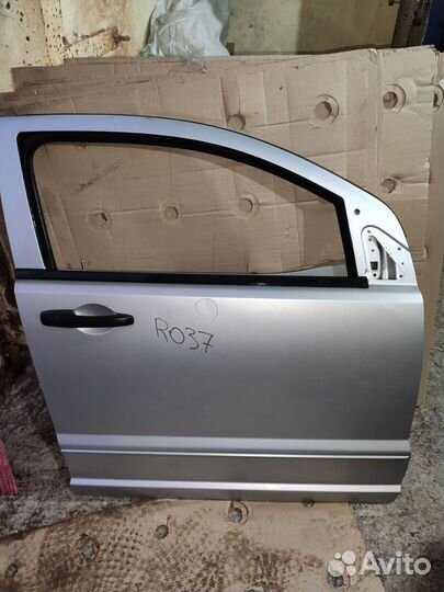 Дверь передняя правая Додж Калибр Dodge Caliber