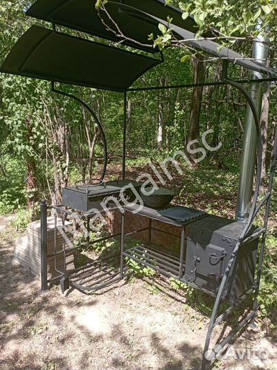 Мангал с крышей