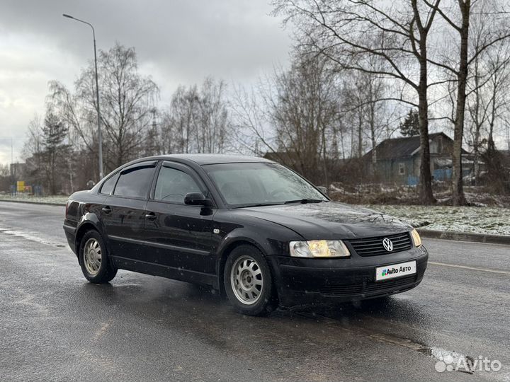 Volkswagen Passat 1.8 МТ, 1999, 293 000 км