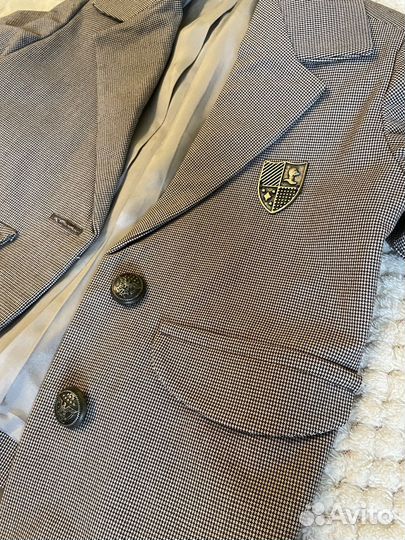 Костюм тройка для мальчика б/у