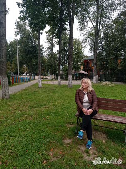 Продавец консультант одежды