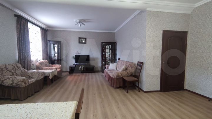Торговая площадь, 230 м²