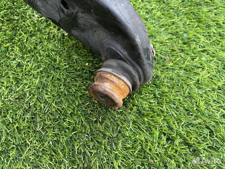 Рычаг подвески нижний левый правый передний Subaru