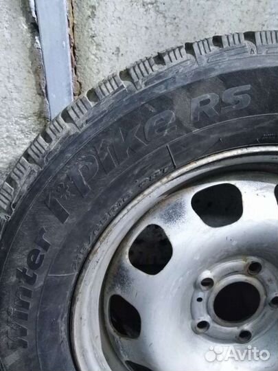 Hankook Winter I'Pike 215/65 R16 98T