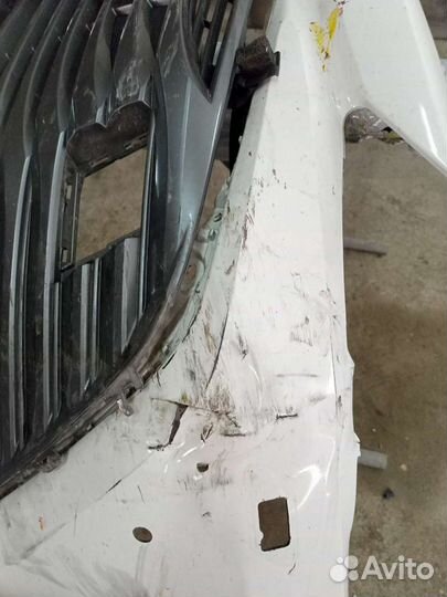 Бампер передний Камри 2019 год под ремонт