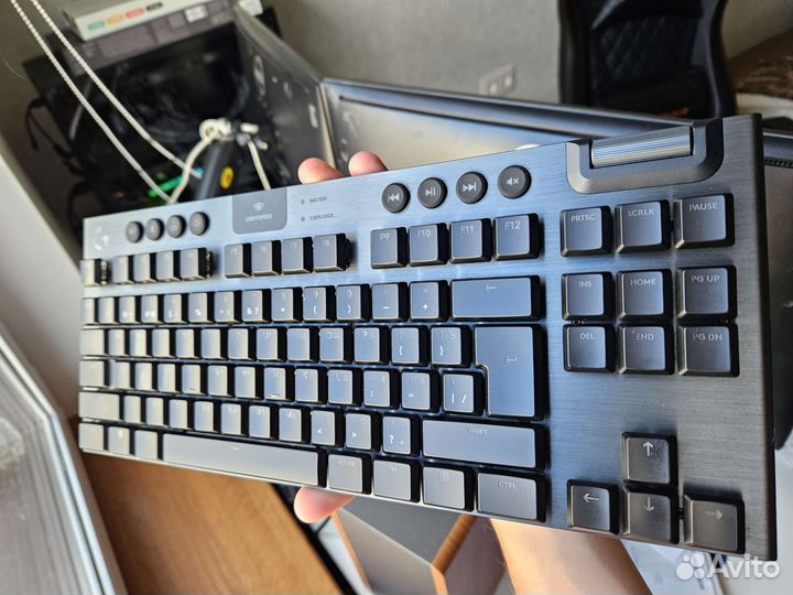 Logitech g915 tkl clicky