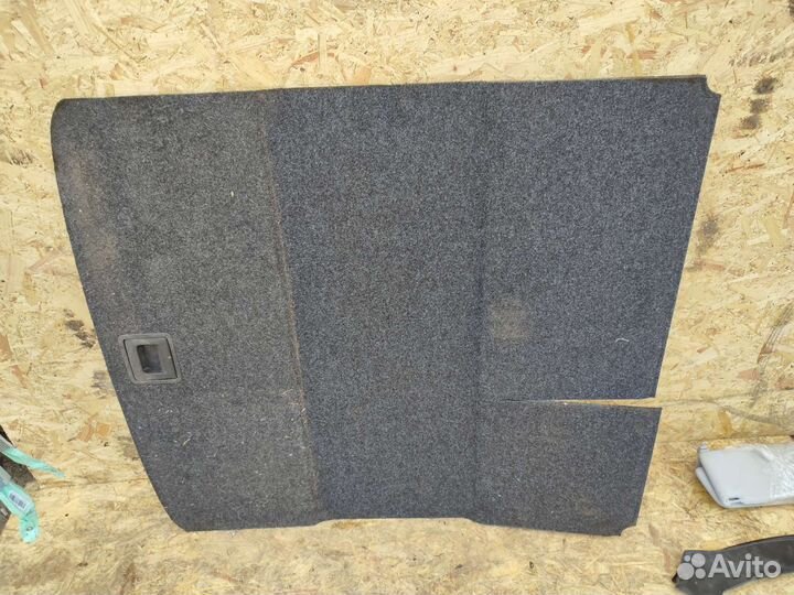 Пол багажника Vw Tiguan 1