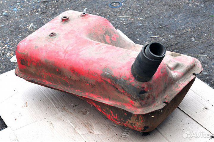 Бак топливный т-16