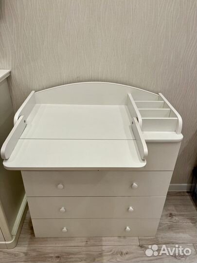 Пеленальный комод белый