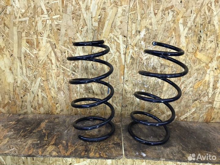Пружина подвески передняя Ford Focus 3 седан 1.6