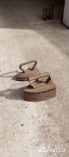 Утюги старинные