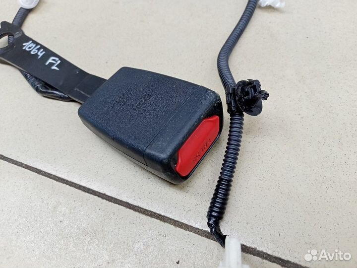 Ответная часть ремня безопасности RAV 4 2013