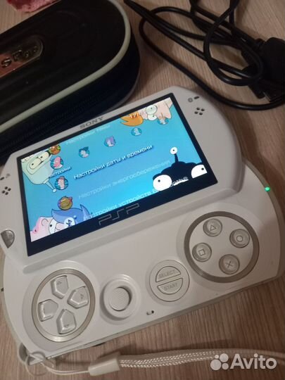 Sony PSP Go White / в идеале