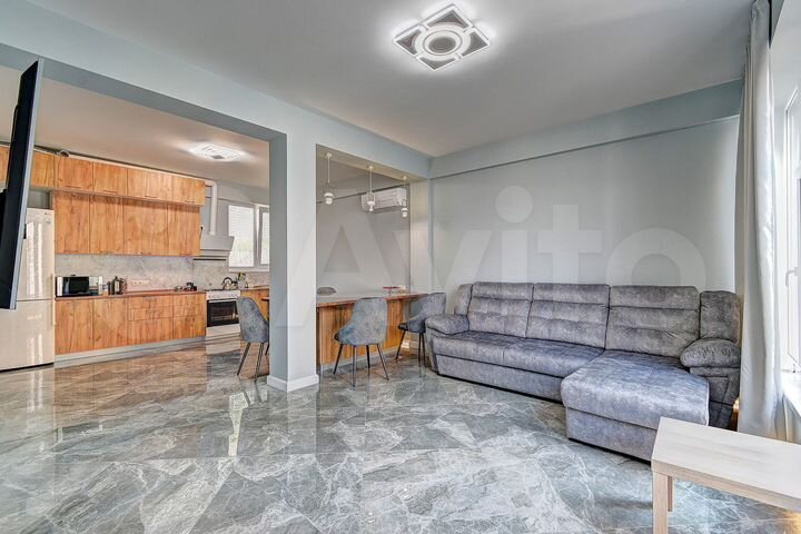 Коттедж 240 м² на участке 5,3 сот.