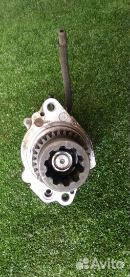 Насос вакуумный б/у Toyota Hilux 2.5 2005-2015