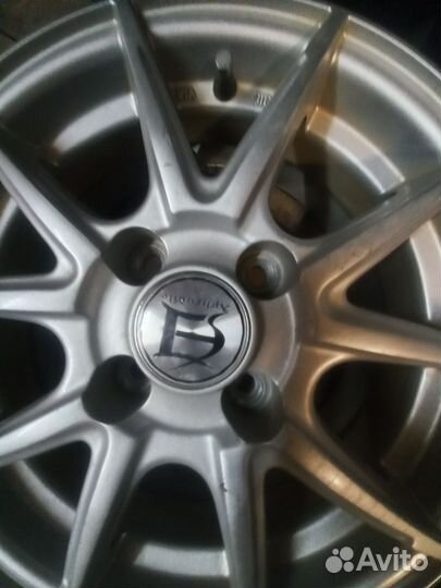 Красивое литье из Японии R 14 4х100